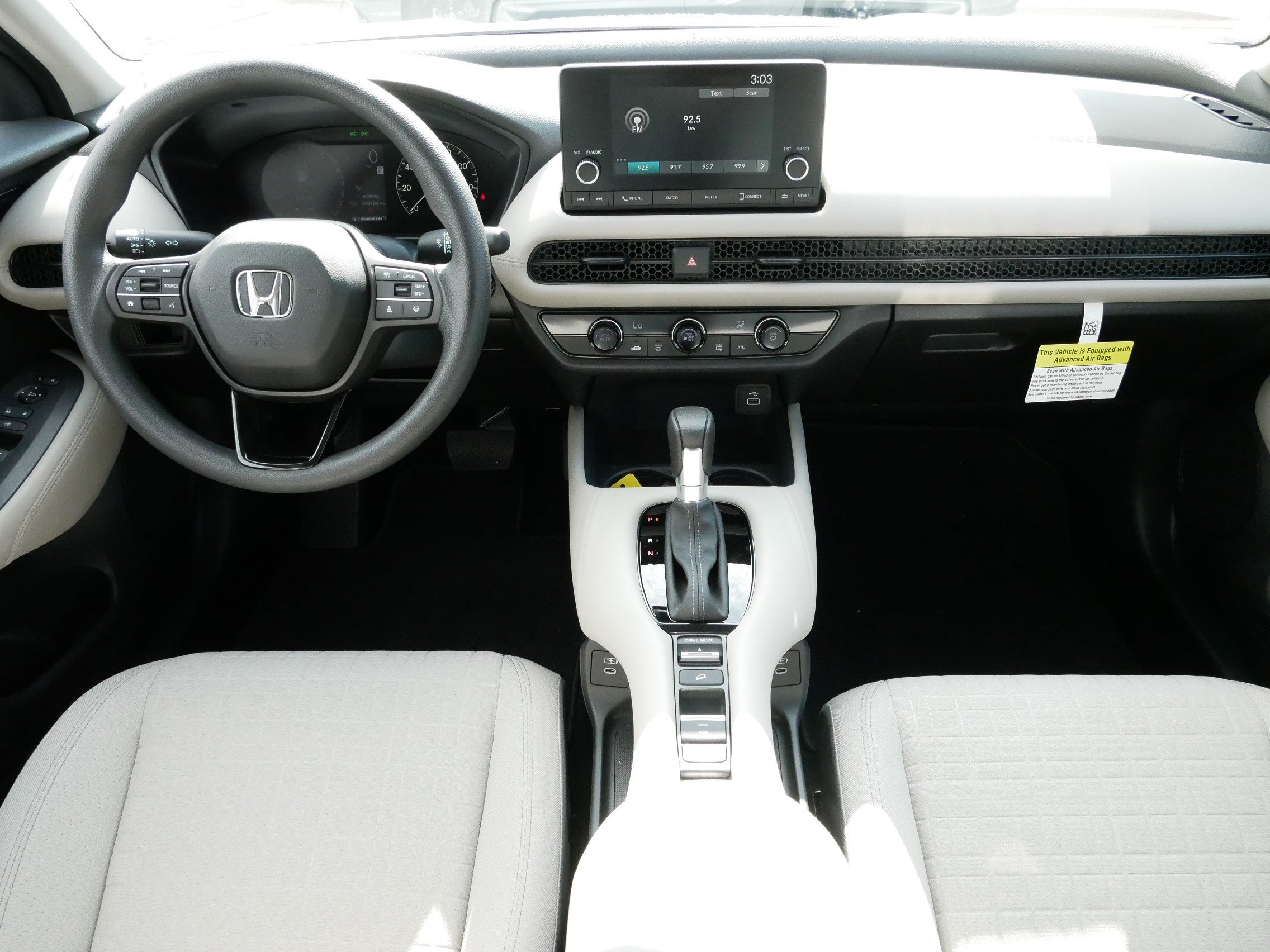 2025 Honda HR-V LX photo 9