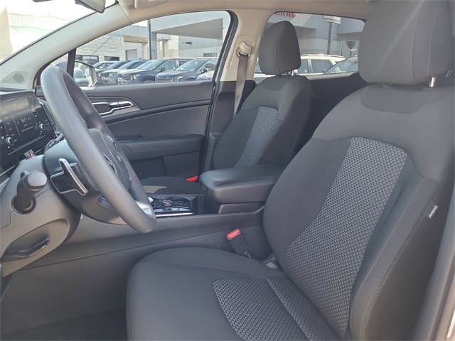 2023 Kia Sportage Hybrid LX photo 15