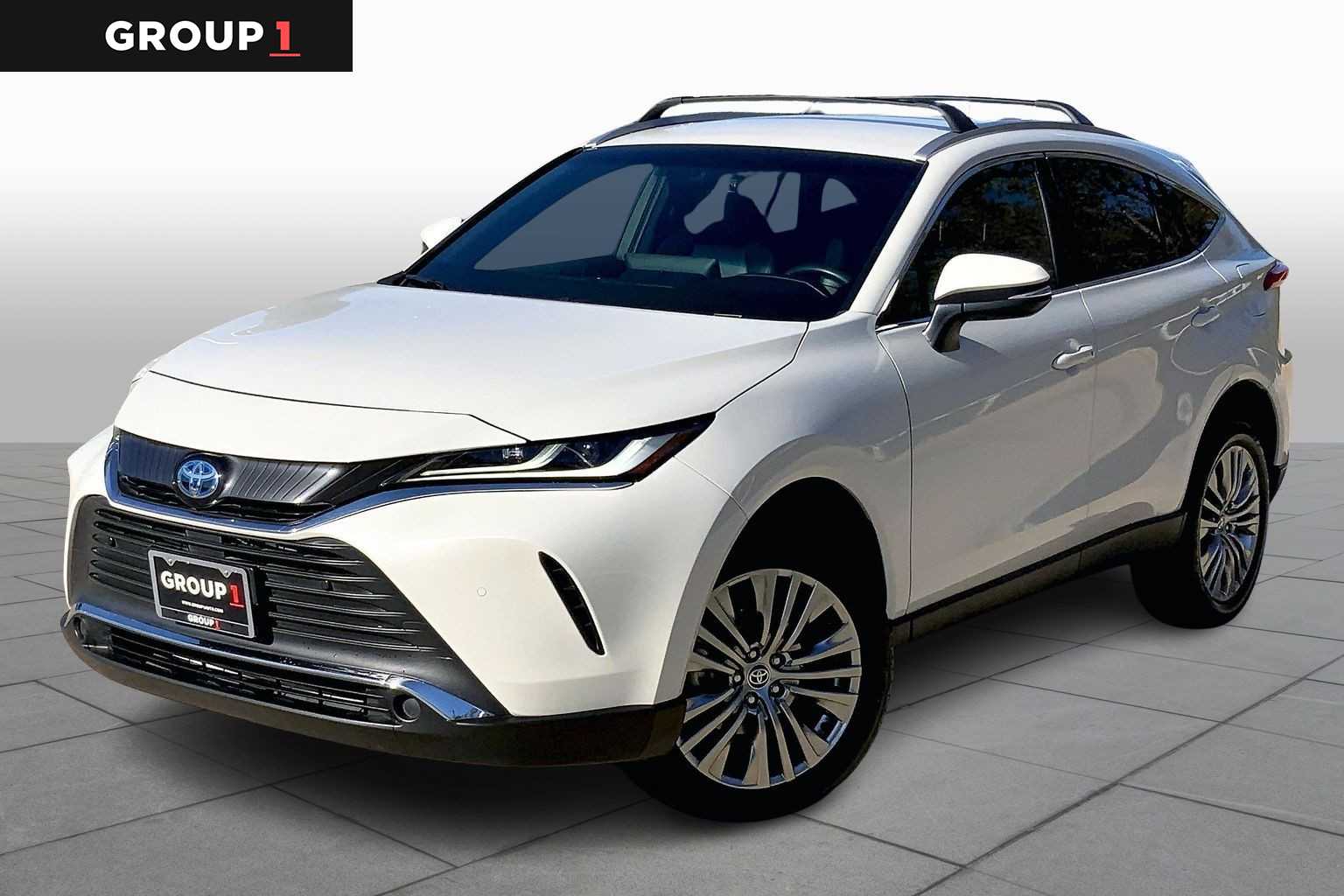 2022 Toyota Venza XLE's photo