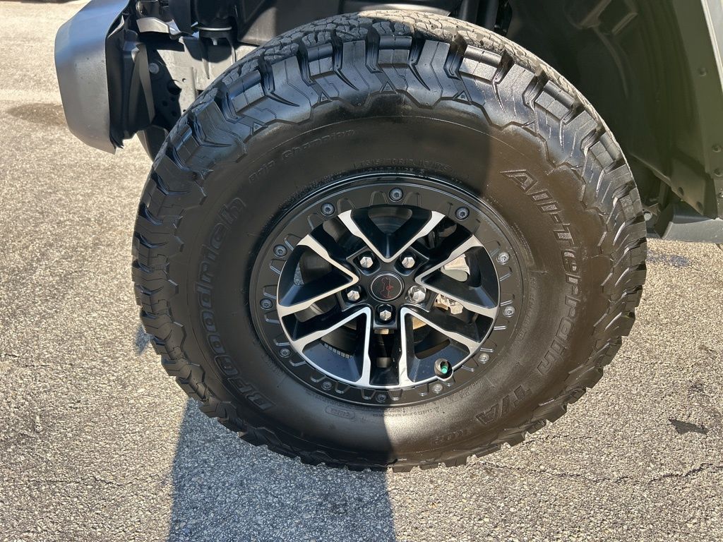 2024 Jeep Wrangler Rubicon photo 14