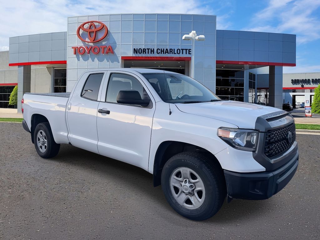 2019 Toyota Tundra SR5's photo