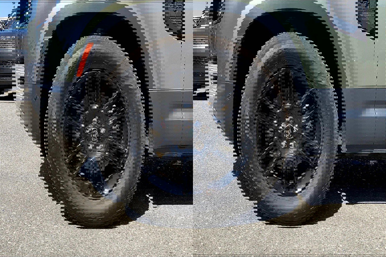 2021 Land Rover Defender 110 photo 7