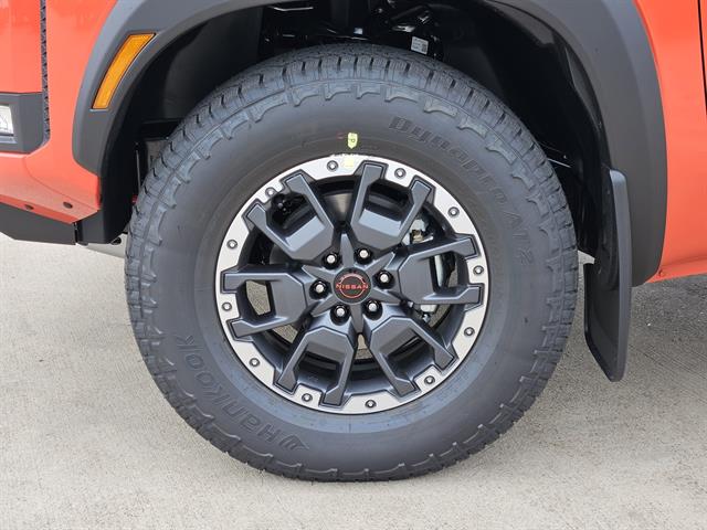 2025 Nissan Frontier Crew Cab PRO-4X photo 7