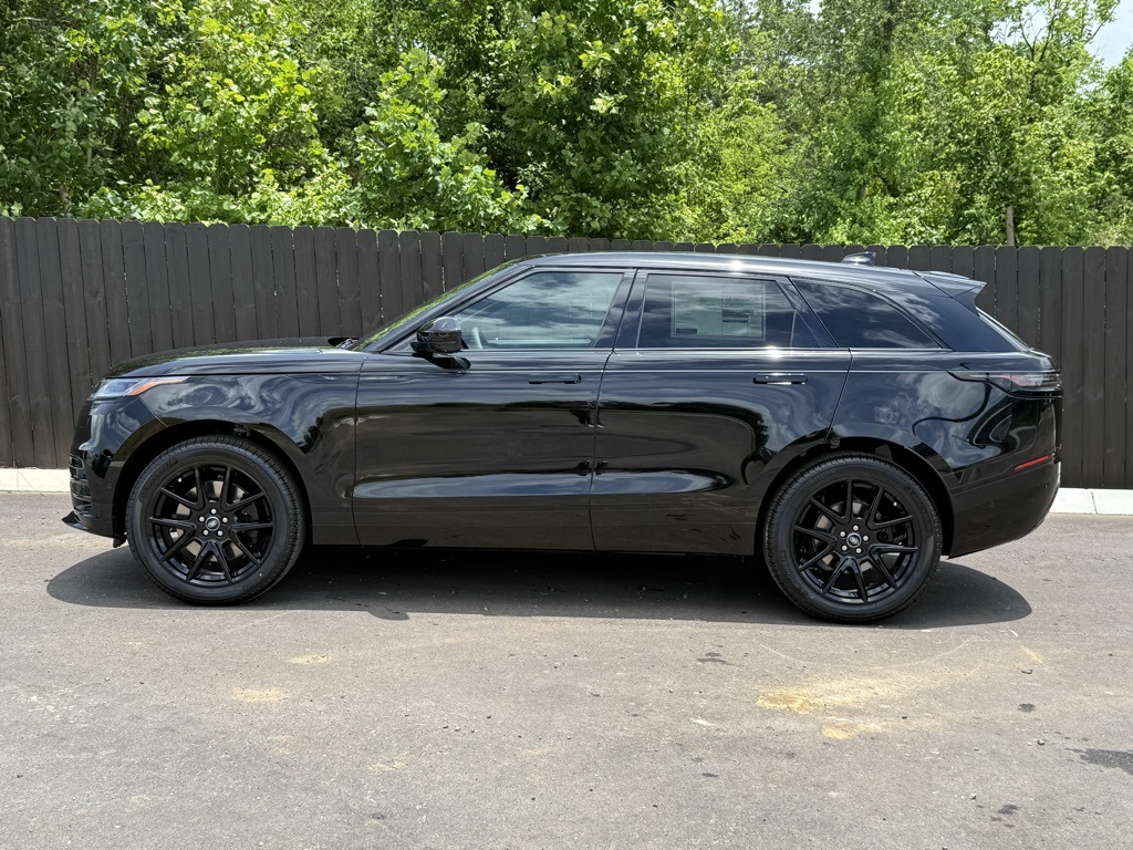 2026 Land Rover Range Rover Velar SE photo 2