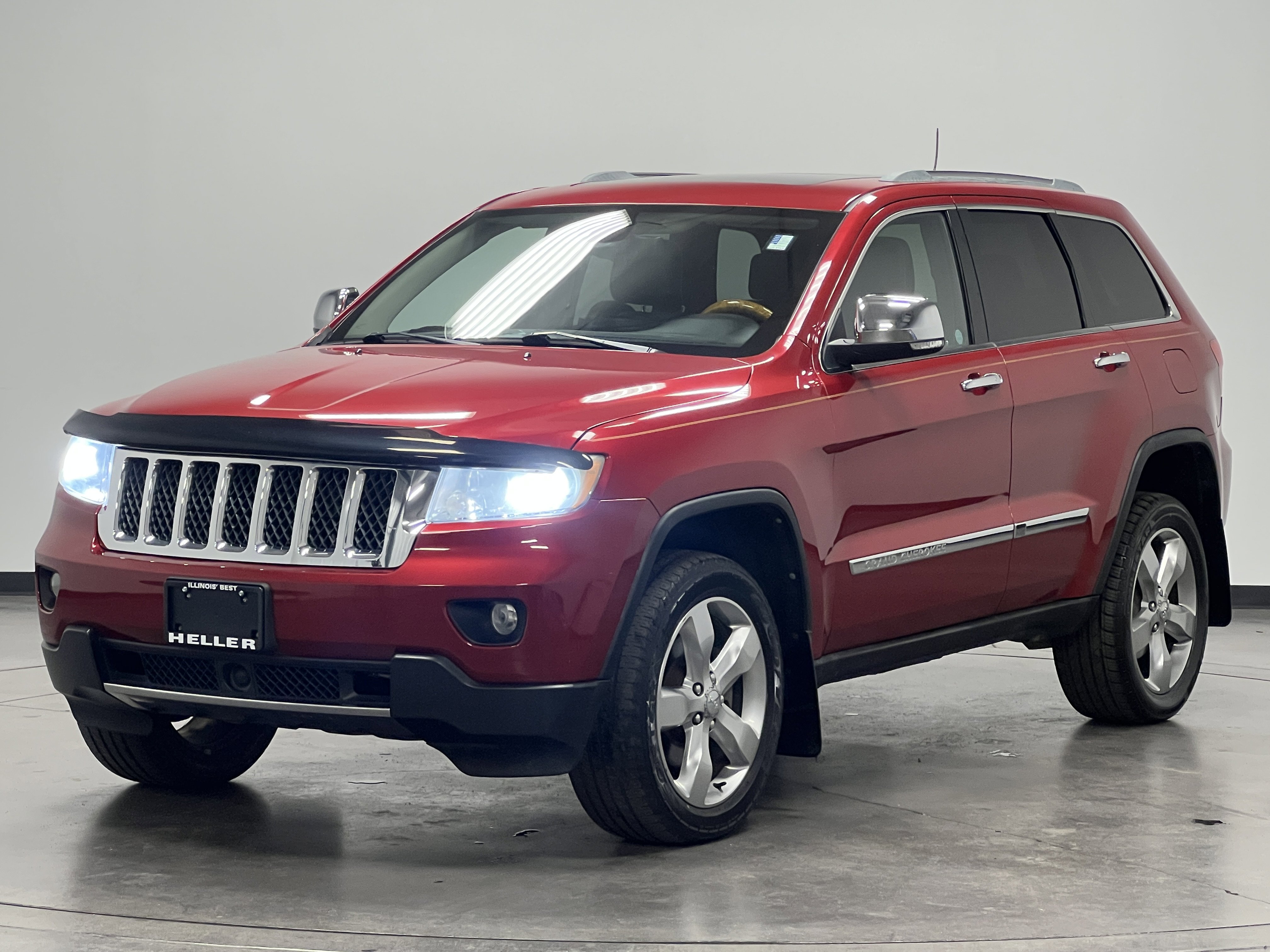 2011 Jeep Grand Cherokee Overland photo 3