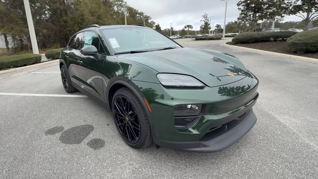 2024 Porsche Macan 4 Electric photo 2