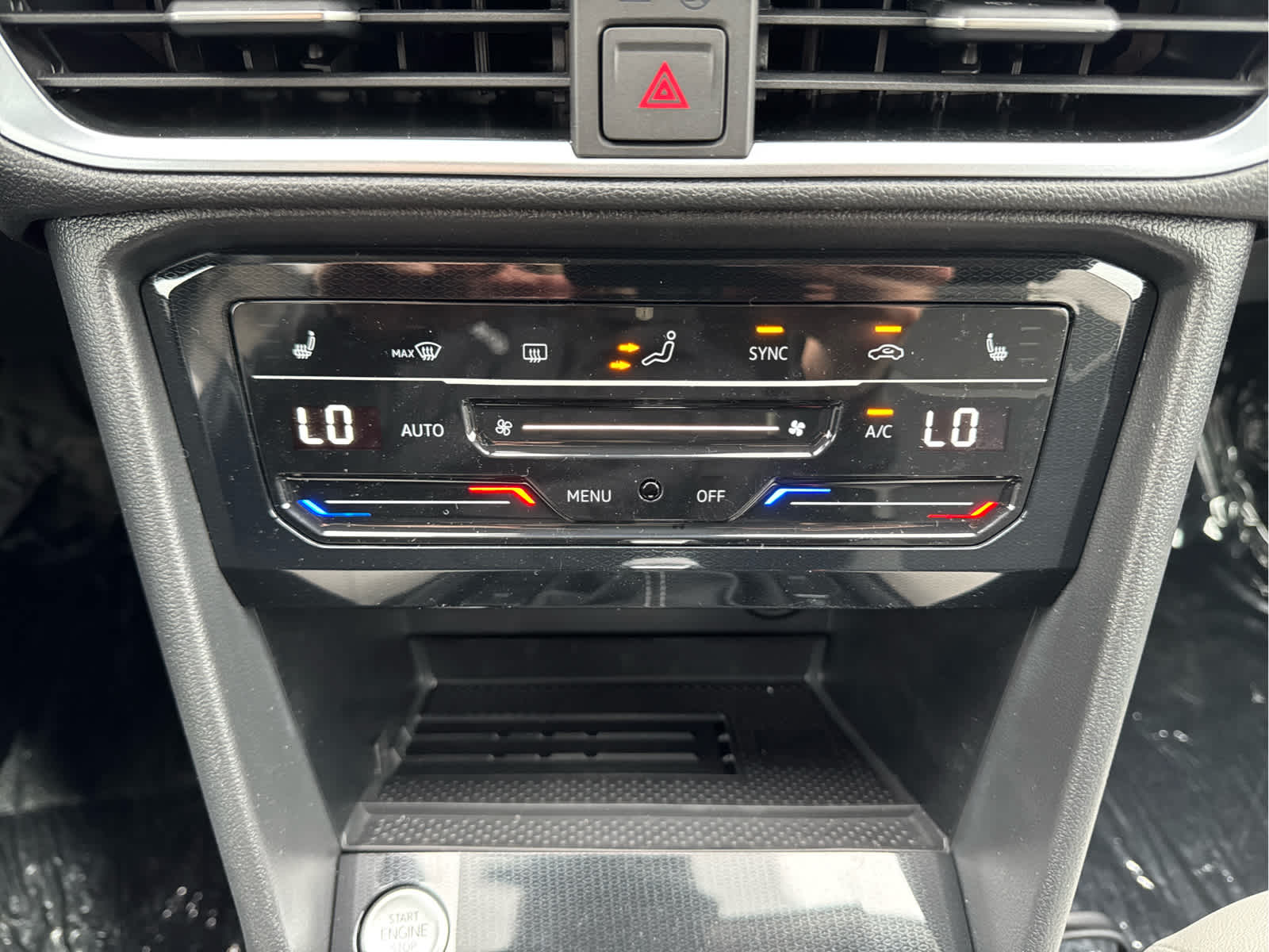 2025 Volkswagen Taos SE photo 20