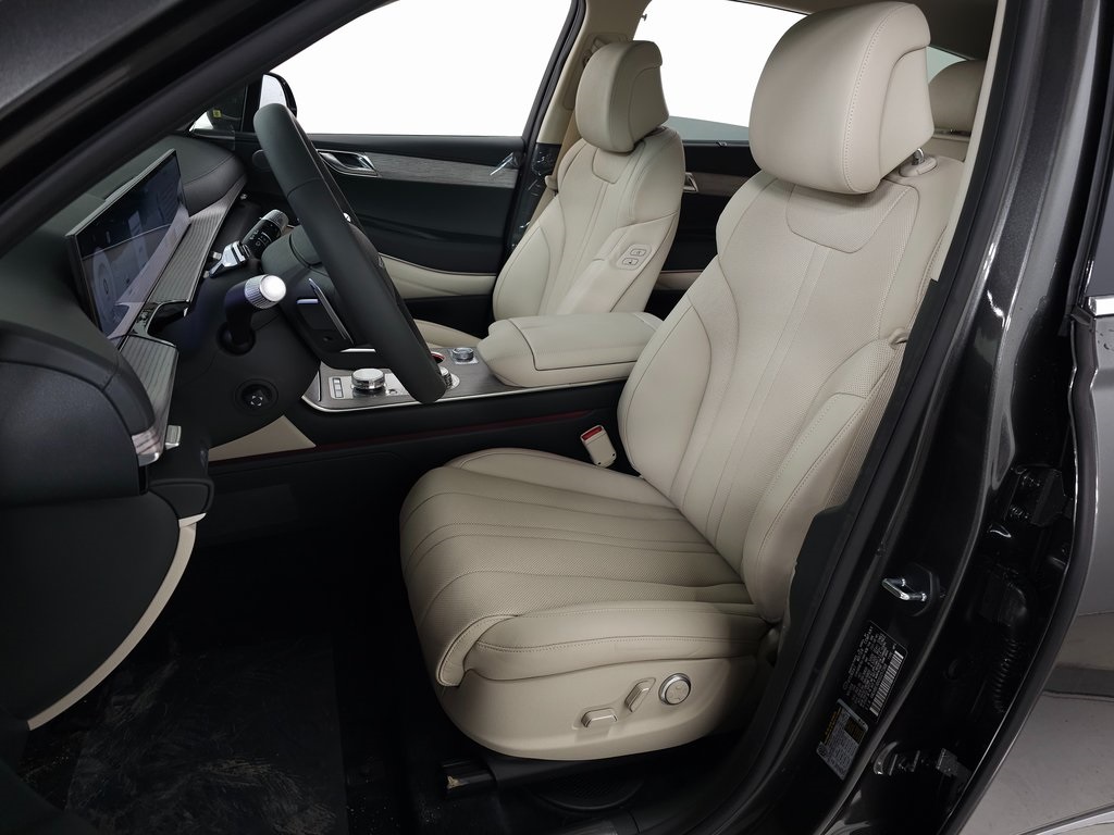 2025 Genesis GV80 2.5T Advanced AWD photo 11