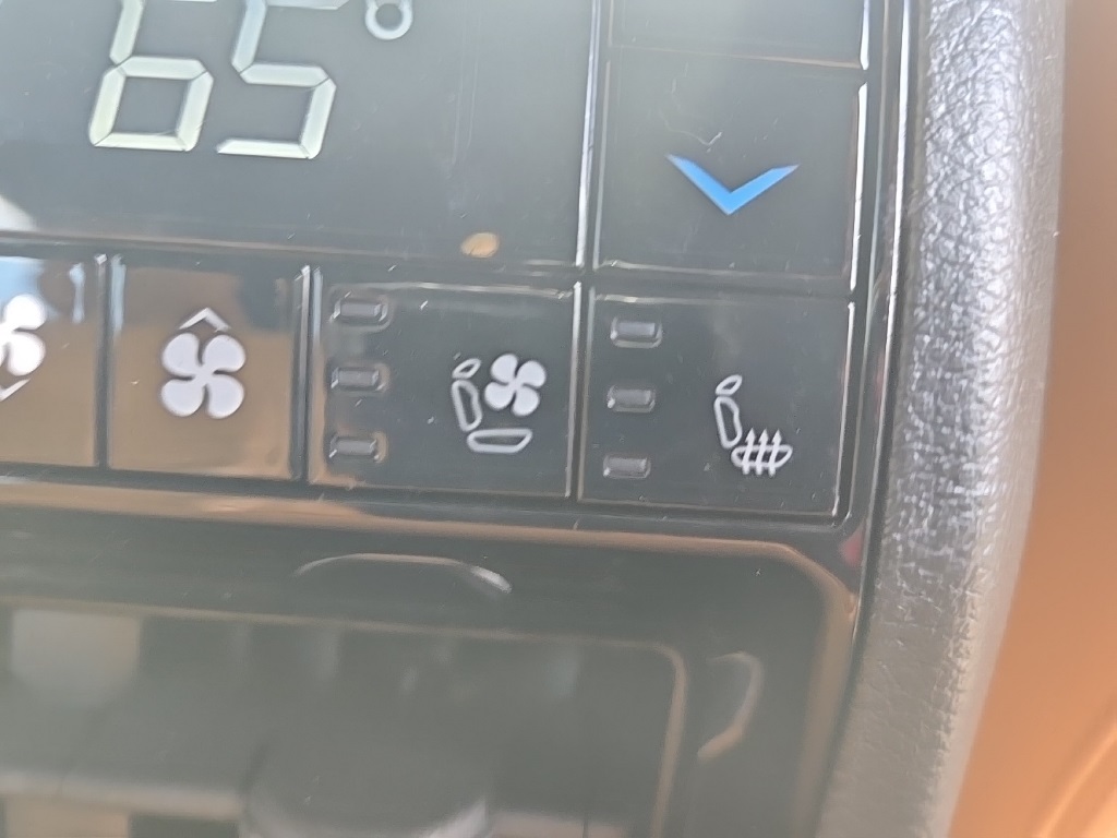 2024 Jeep Grand Cherokee Summit photo 33