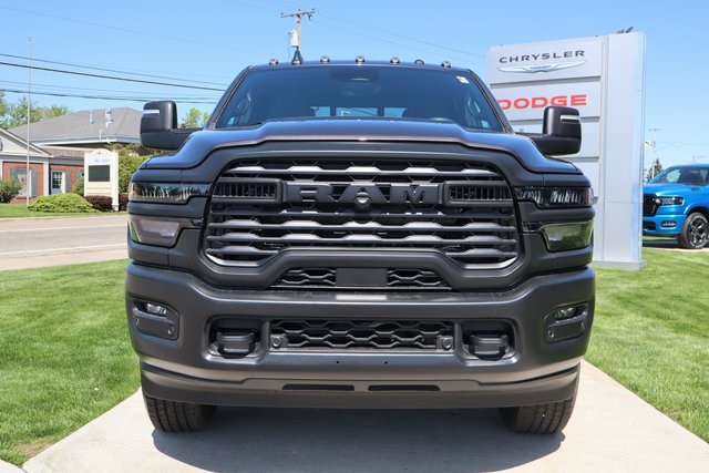 2025 Ram 2500 Tradesman photo 3