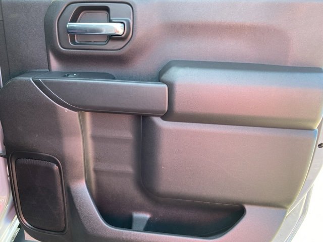 2024 Chevrolet Silverado 2500HD Custom photo 27