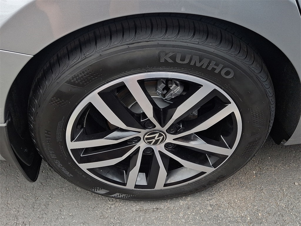 2025 Volkswagen Jetta 1.5T SE photo 4