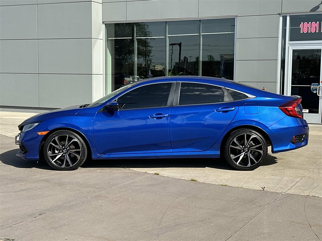 2019 Honda Civic Sport photo 2