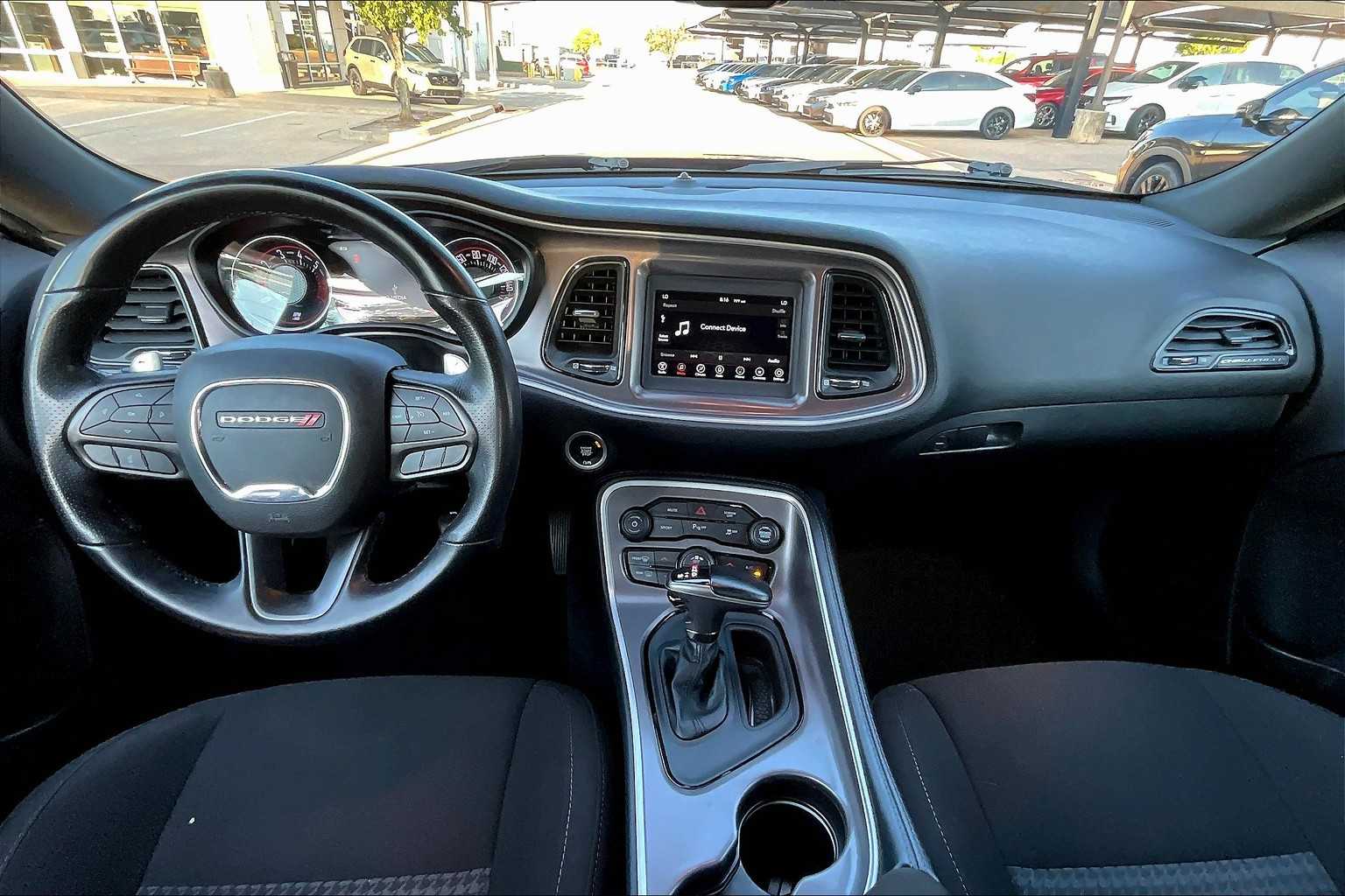 2022 Dodge Challenger R/T photo 12