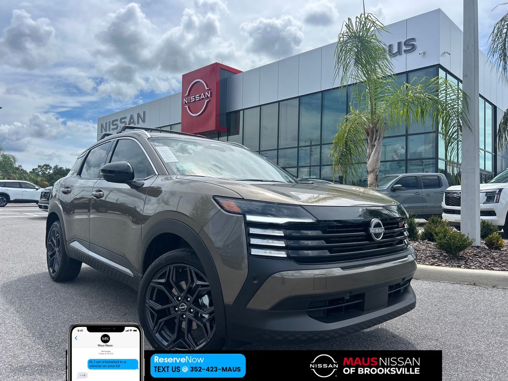 2026 Nissan KICKS SR's photo