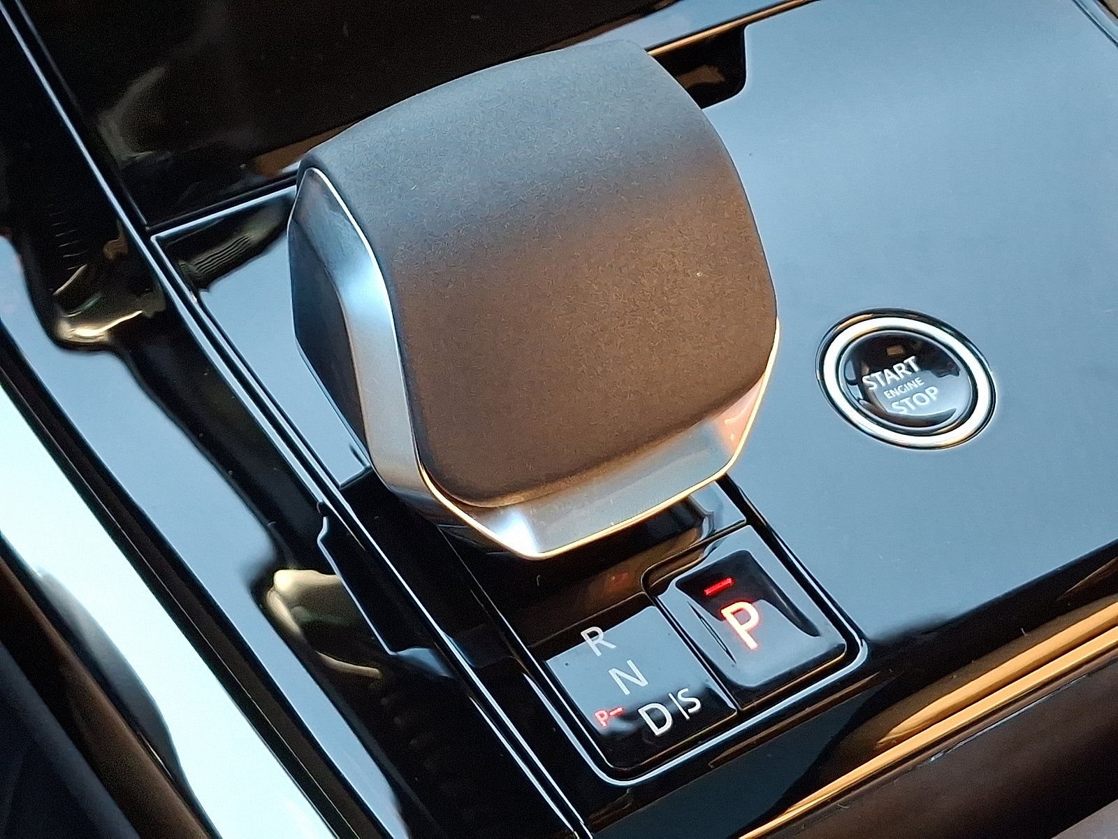 2025 Land Rover Range Rover Sport SE photo 13