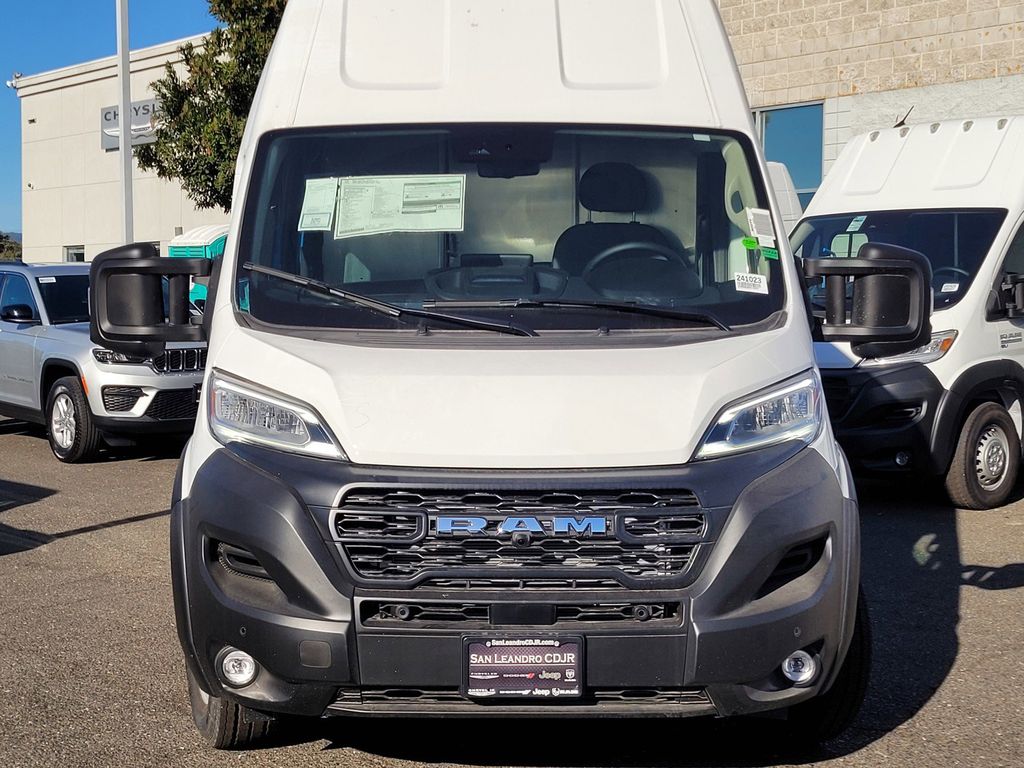 2024 Ram 3500 photo 2