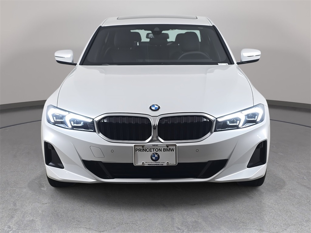 2025 Bmw 330i xDrive Sedan photo 2