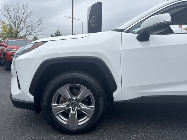 2022 Toyota RAV4 XLE photo 36