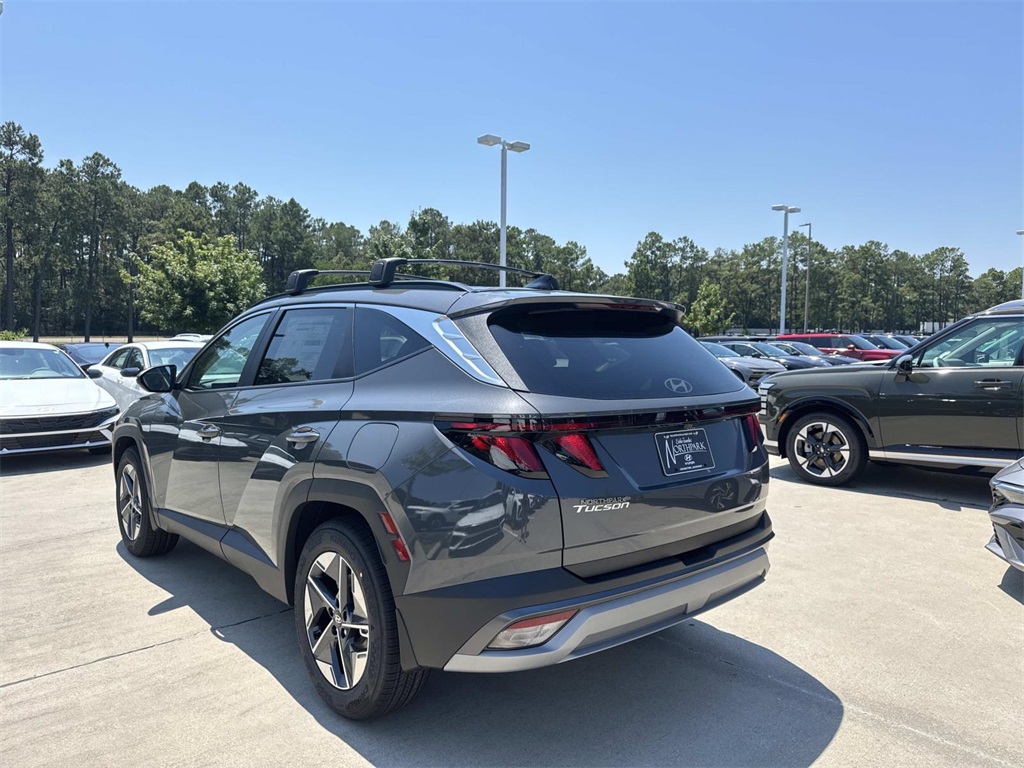 2026 Hyundai Tucson SEL photo 2