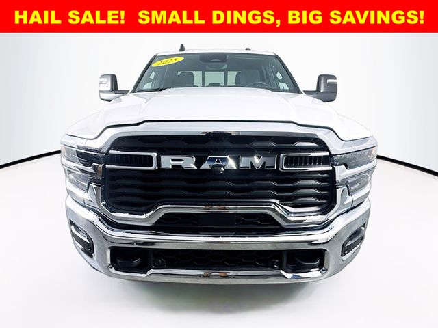 2025 Ram 2500 Tradesman photo 2