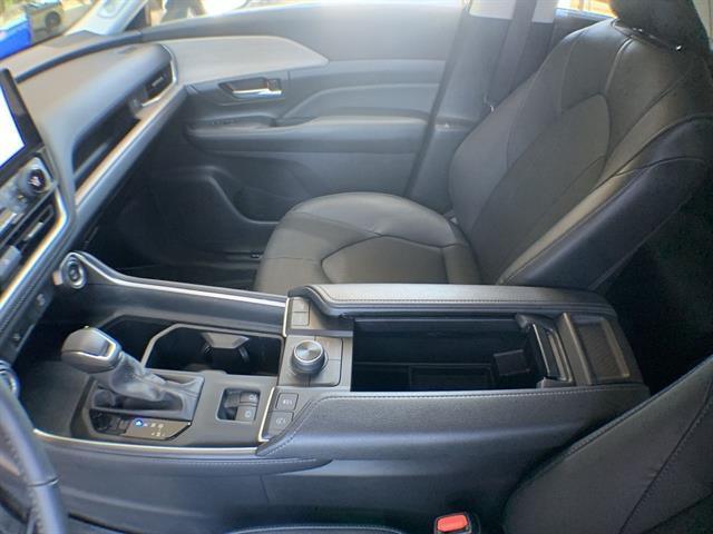 2024 Toyota Grand Highlander Platinum photo 19