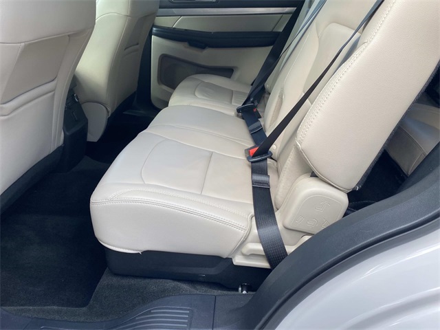 2018 Ford Explorer XLT photo 13