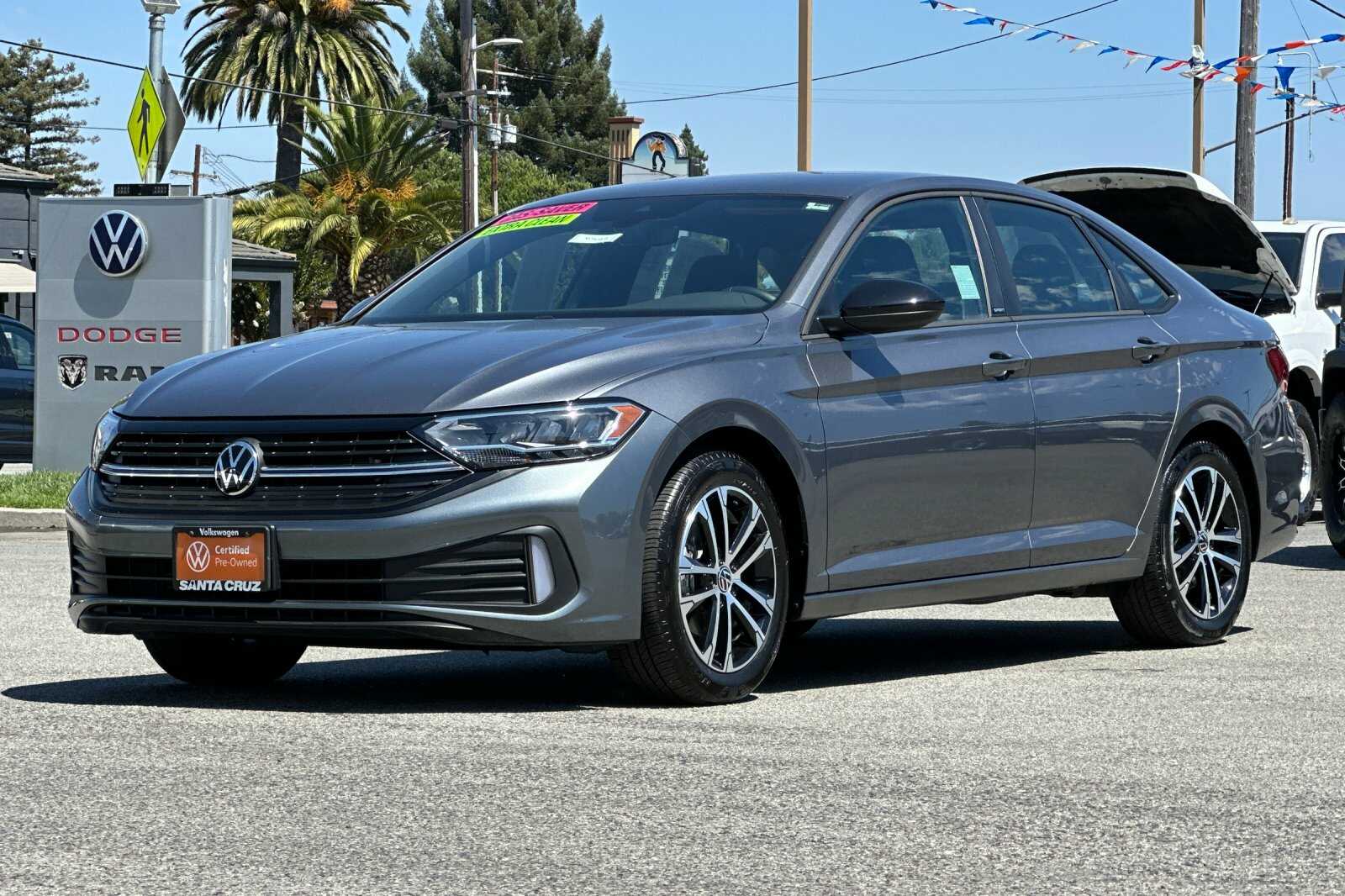 2024 Volkswagen Jetta 1.5T Sport photo 8