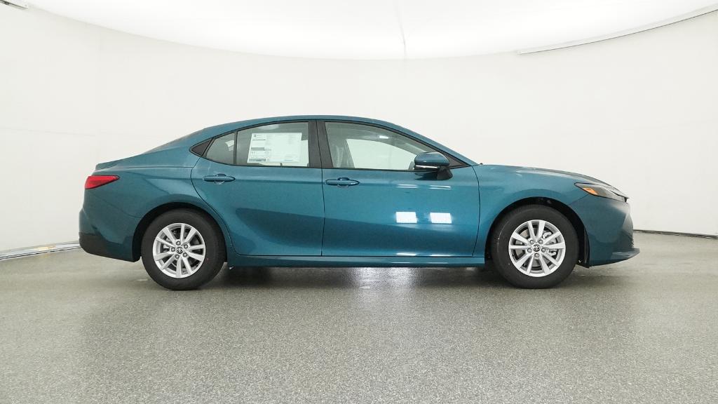 2026 Toyota Camry LE photo 26