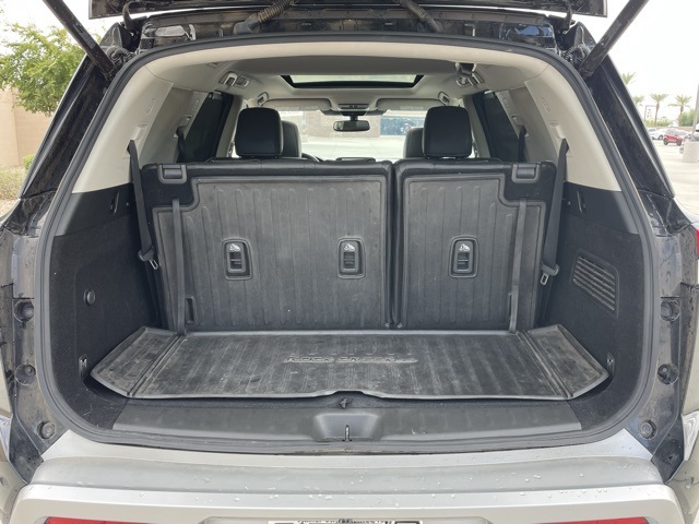 2022 Nissan Pathfinder SL photo 12