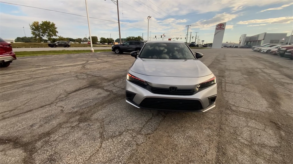 2023 Honda Civic Sport photo 3