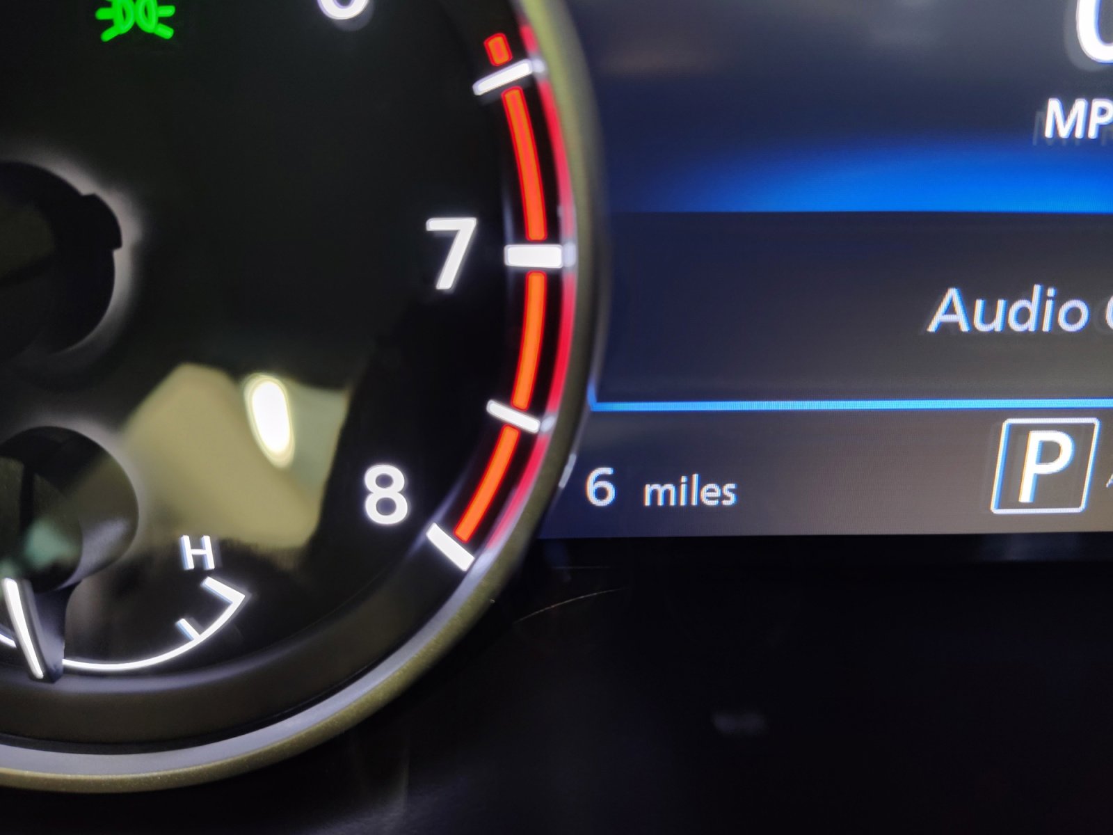 2025 Nissan Sentra SV photo 2