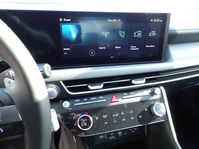 2025 Hyundai Sonata Hybrid SEL photo 17