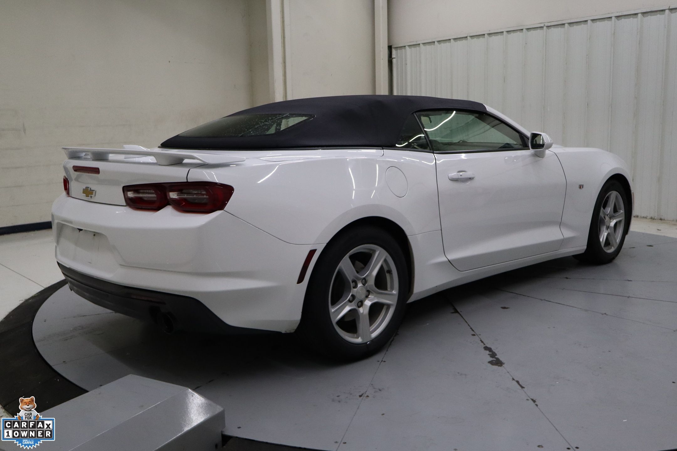 2023 Chevrolet Camaro 1LT photo 3