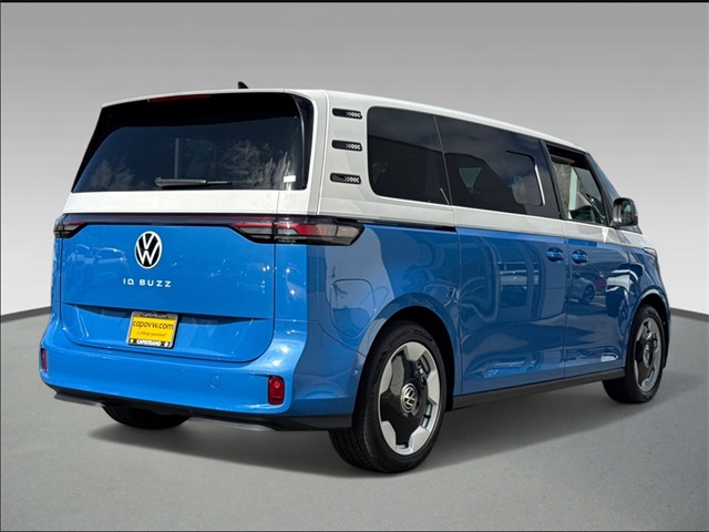 2025 Volkswagen ID. Buzz Pro Plus photo 4