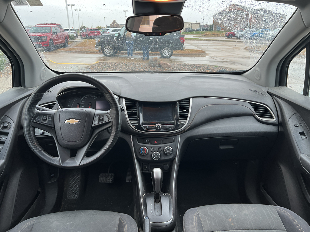 Used 2017 Chevrolet Trax LT with VIN 3GNCJLSBXHL164341 for sale in Pella, IA