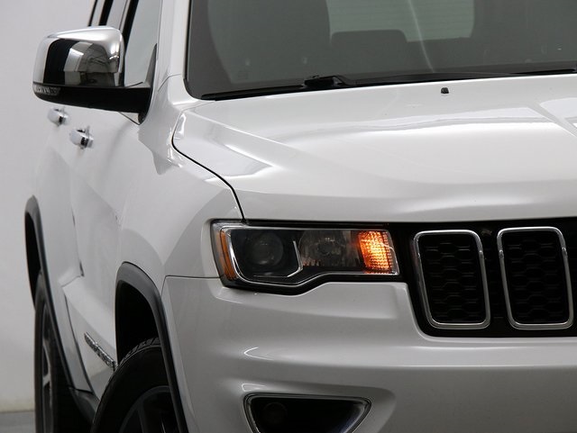 2019 Jeep Grand Cherokee Limited photo 4