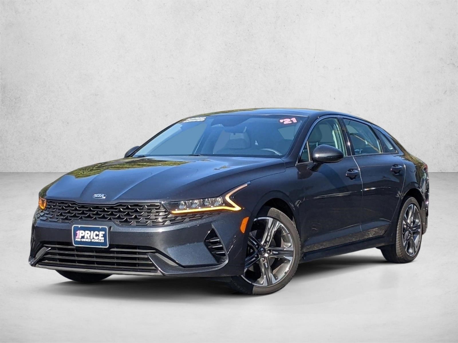 2021 Kia K5 EX's photo