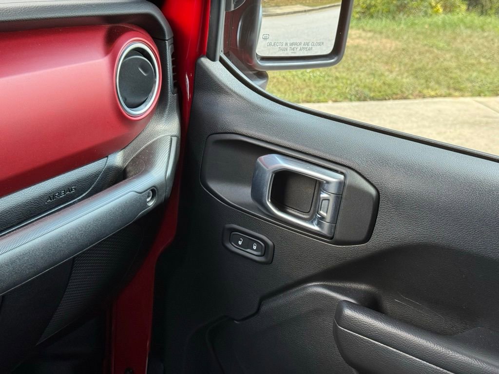 2023 Jeep Gladiator Rubicon photo 35