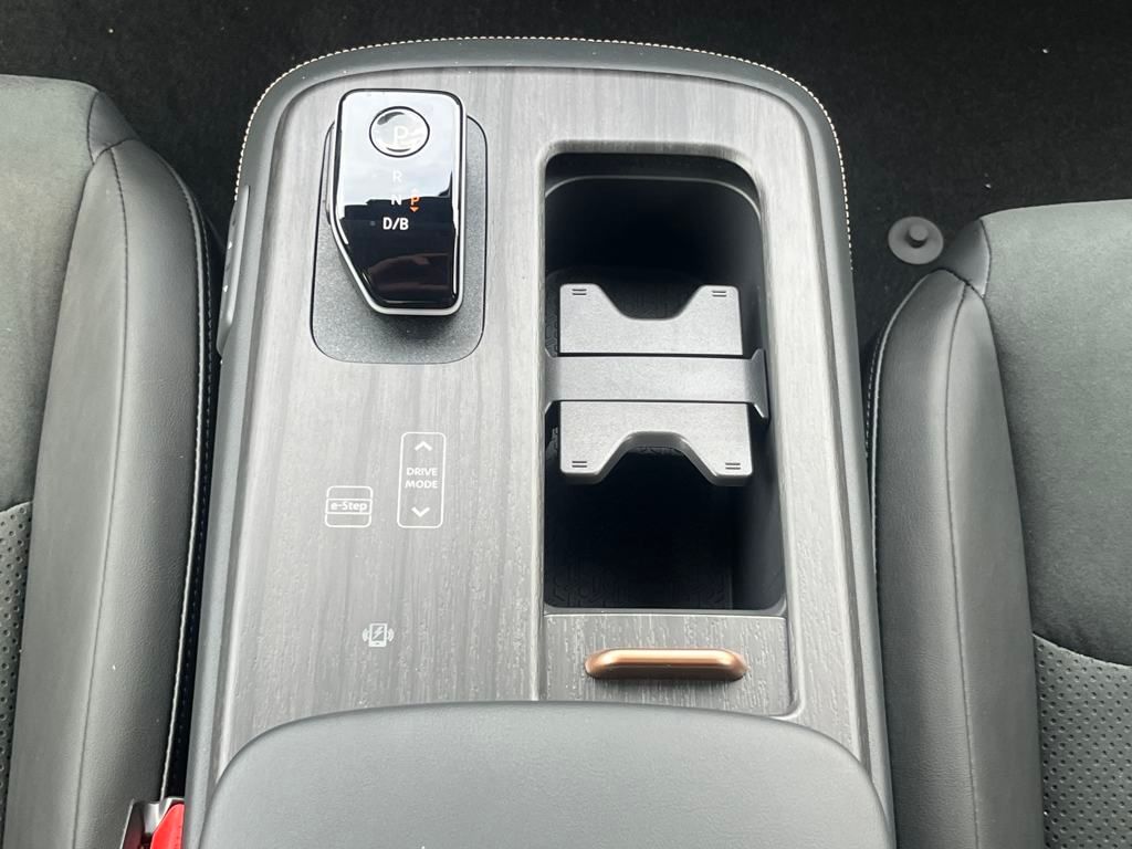 2025 Nissan ARIYA Engage Evolve+ Empower photo 33
