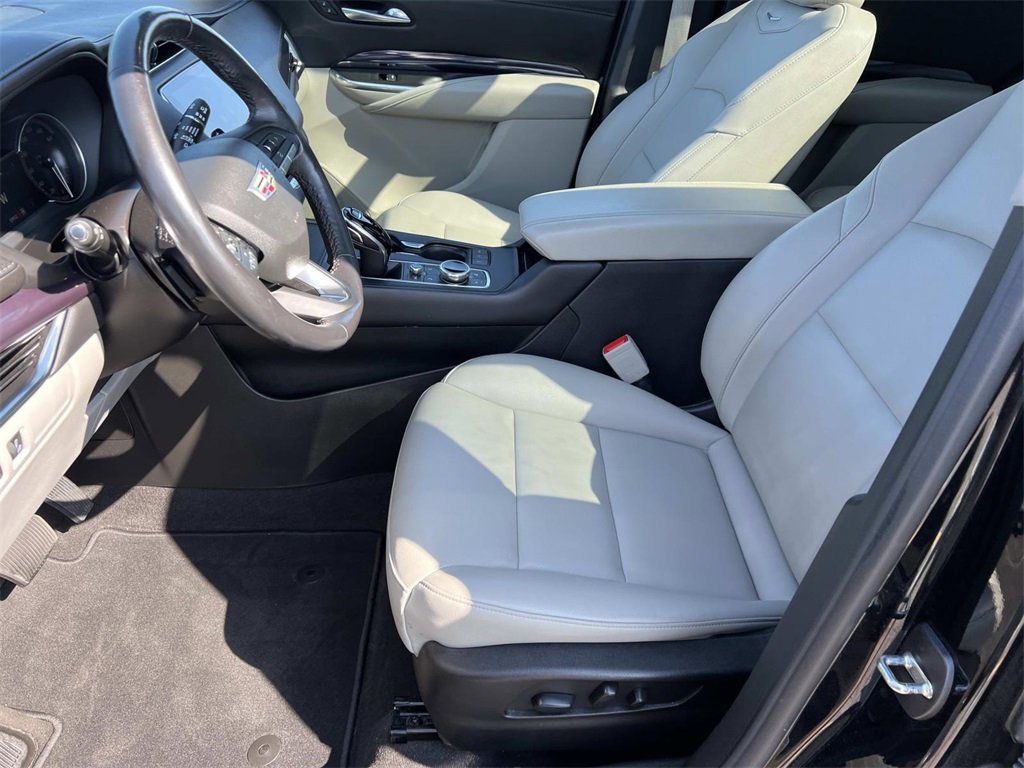 2023 Cadillac XT4 Luxury photo 14