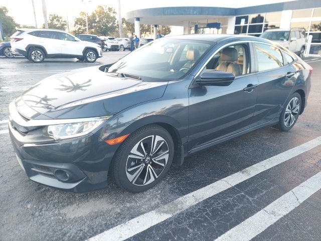 2018 Honda Civic EX-L's photo