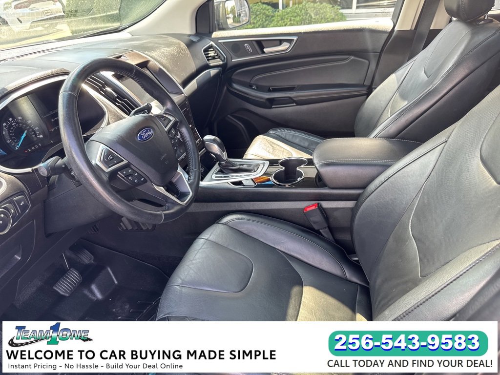 2017 Ford Edge Titanium photo 23