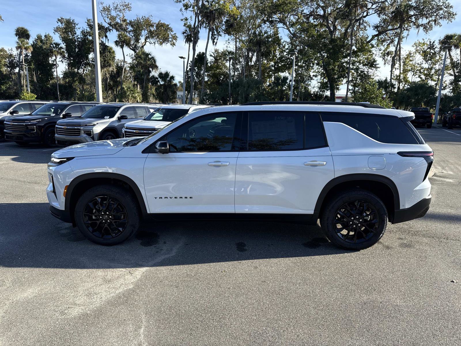 2026 Chevrolet Traverse photo 4