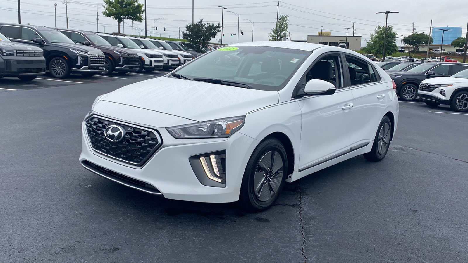 Certified PreOwned 2021 Hyundai Ioniq Hybrid SE Hatchback Hatchback in