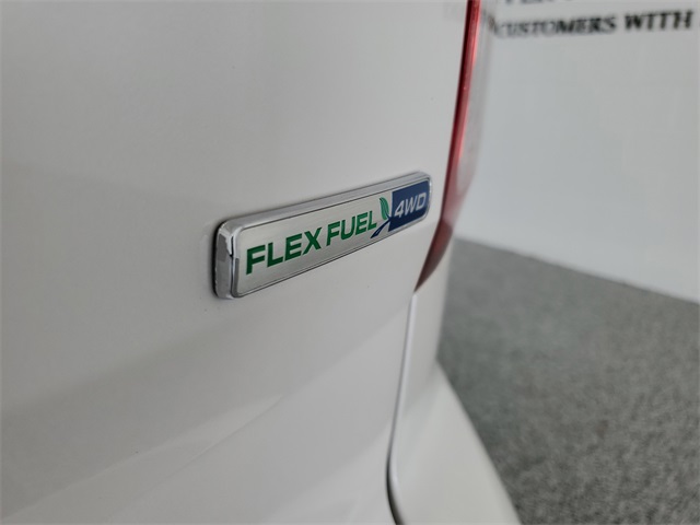 2015 Ford Explorer XLT photo 23