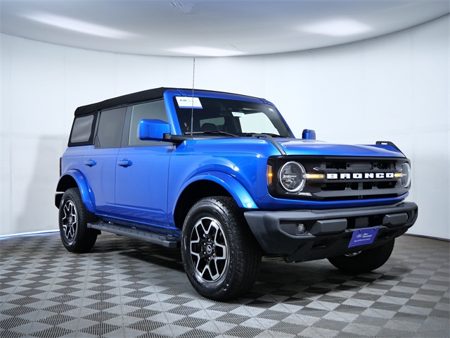 2023 Ford Bronco 4-Door Outer Banks's photo