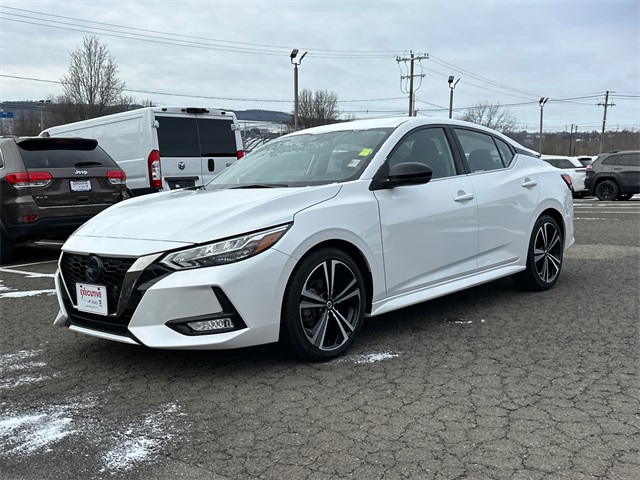 2022 Nissan Sentra SR's photo