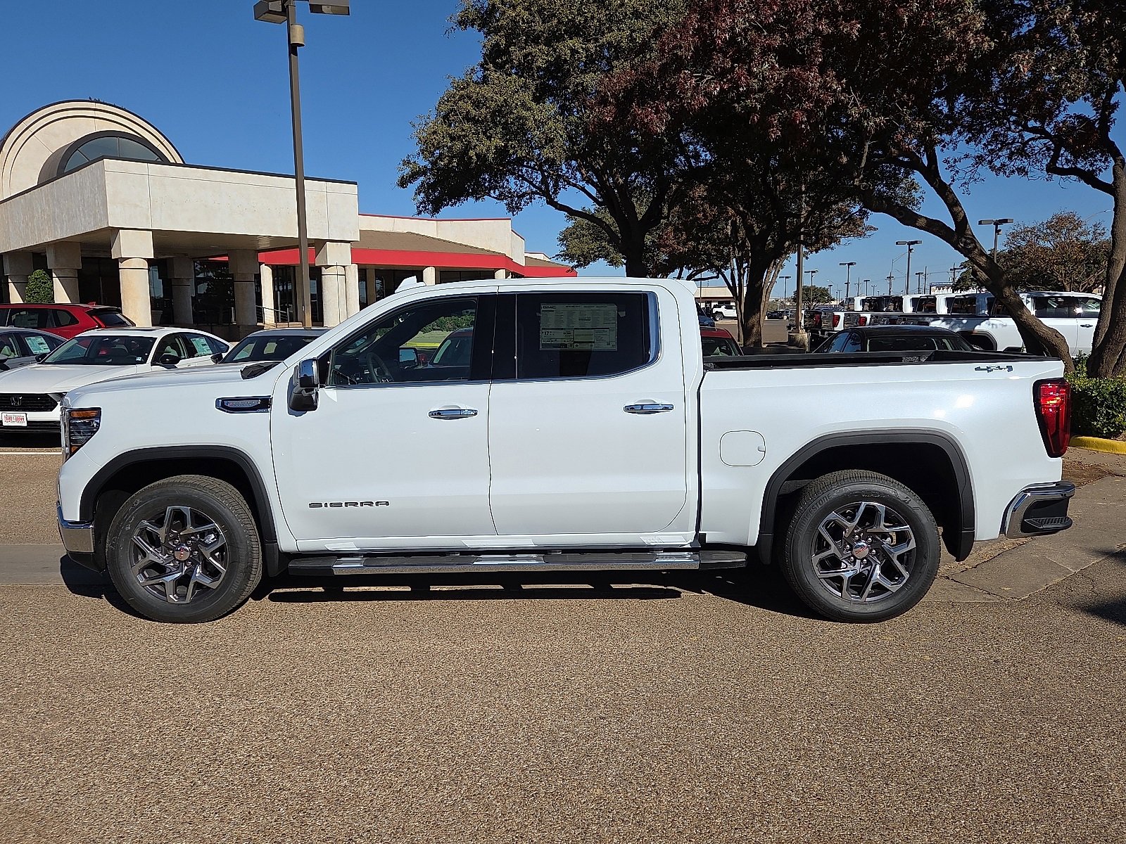 2026 Gmc Sierra SLT photo 2
