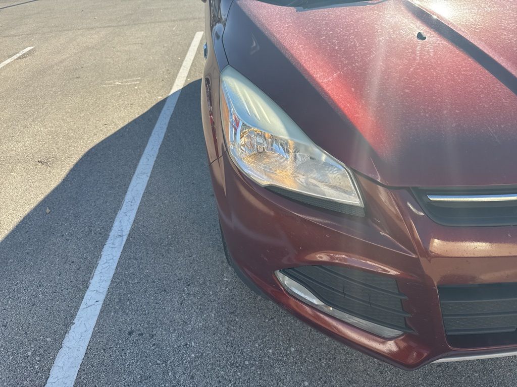 2015 Ford Escape SE photo 2
